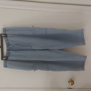Thrifted oversized, light blue, jeans...Size=Medium